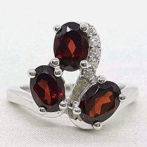 2.75ct GENUINE GARNET RING Diamond cut SAPPHIRE 925 purchased from jeweler.